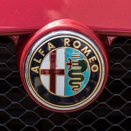 Logo serwisu Alfa Romeo w Łodzi